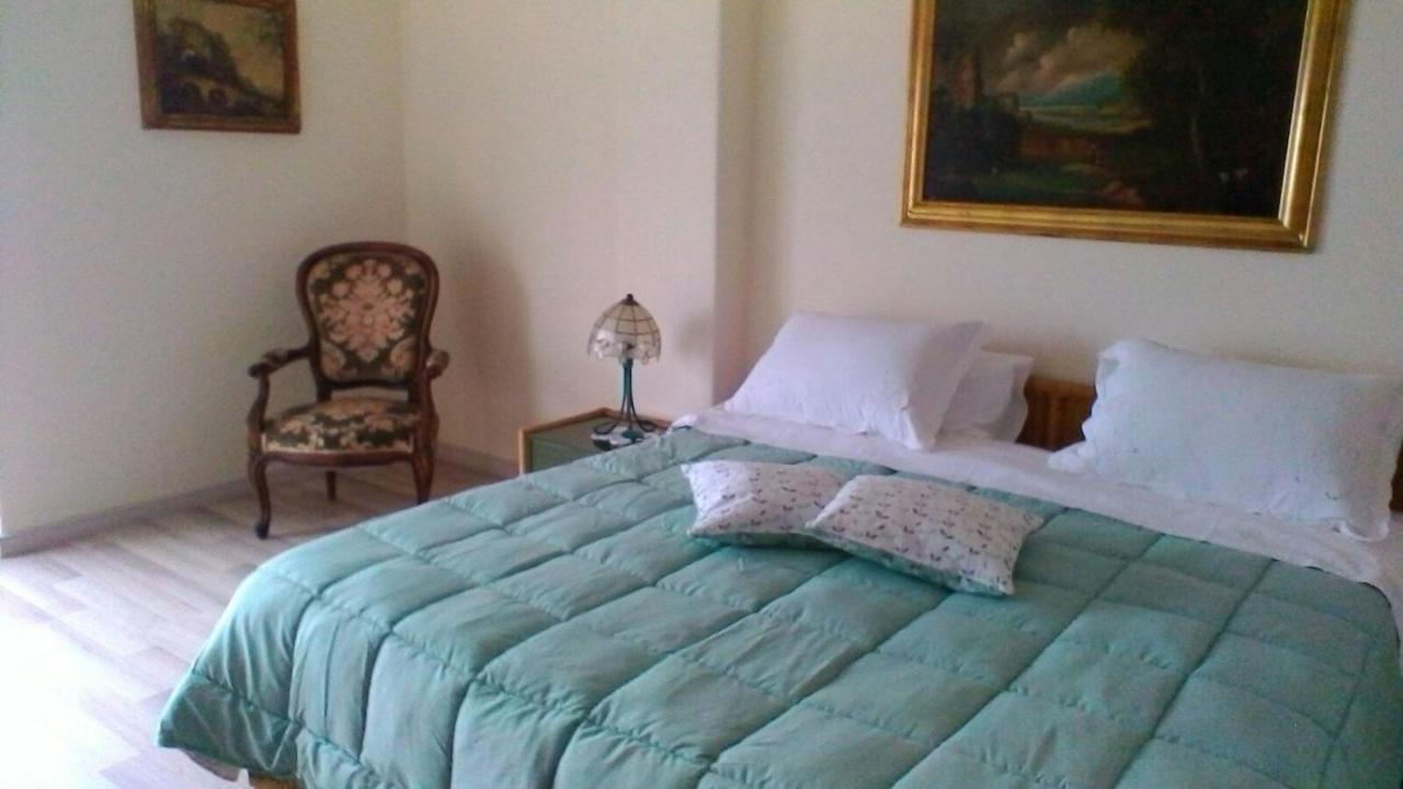 Un Tuffo Nella Baia Di Capomulini Bed & Breakfast Acireale Exterior photo